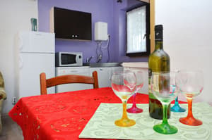 thumbnail: In-room dining