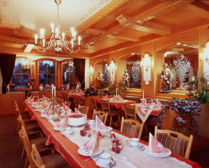 thumbnail: Restaurant