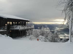 thumbnail: Ski hill