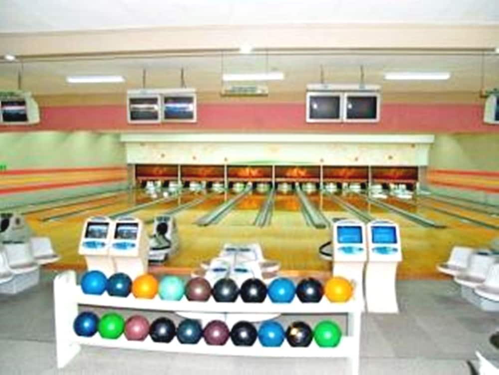 Bowling