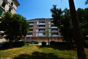 thumbnail: Exterior