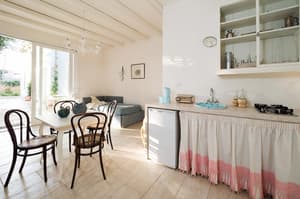 thumbnail: In-room dining