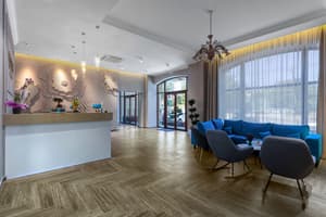thumbnail: Interior entrance