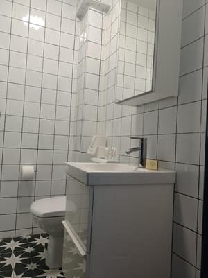 thumbnail: Bathroom