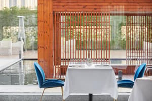 thumbnail: Restaurant