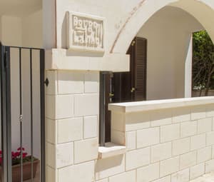 thumbnail: Exterior detail