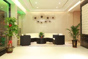 thumbnail: Lobby sitting area