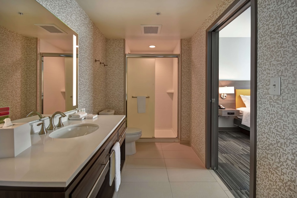 Bathroom shower