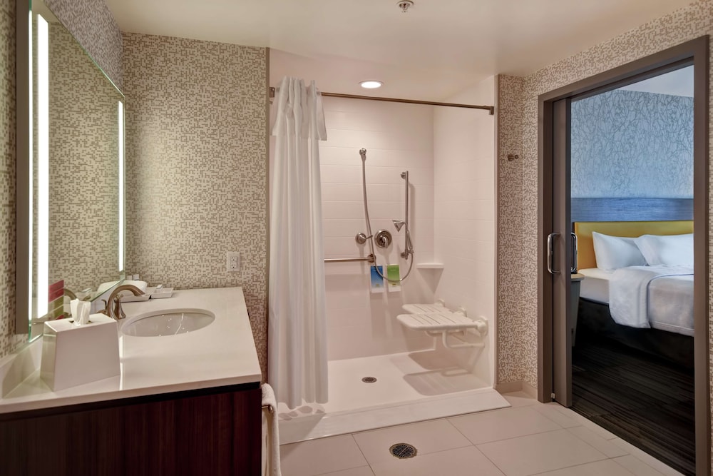 Bathroom shower