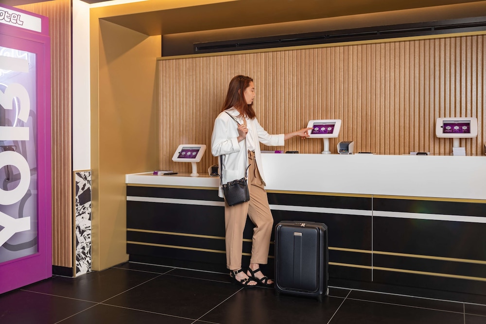 Check-in/check-out kiosk