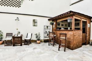 thumbnail: Courtyard