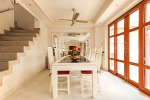 thumbnail: Interior