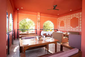 thumbnail: Restaurant