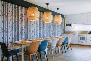 thumbnail: Restaurant