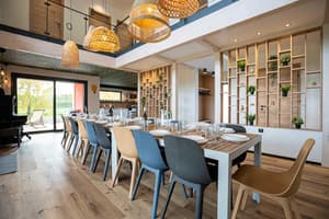thumbnail: Interior