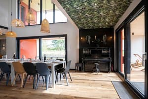 thumbnail: Interior