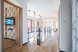 thumbnail: Interior