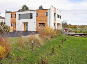 thumbnail: Exterior