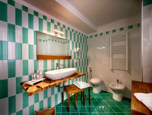 thumbnail: Bathroom