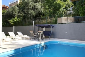thumbnail: Sundeck