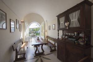 thumbnail: Interior