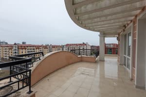 thumbnail: Terrace/patio