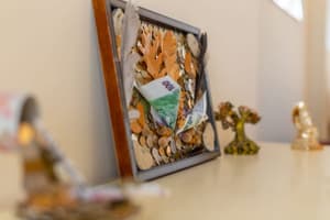 thumbnail: Interior detail