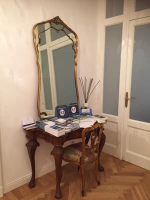 thumbnail: Interior entrance