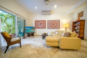 thumbnail: Living room