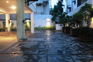 thumbnail: Property grounds