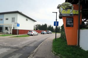 thumbnail: Parking