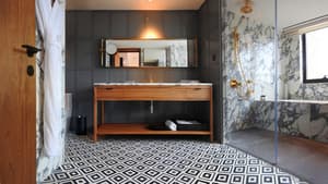 thumbnail: Bathroom sink