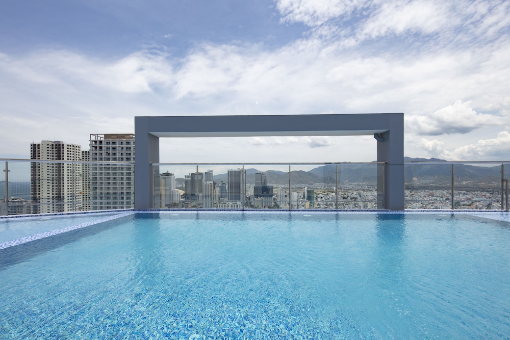 Rooftop pool