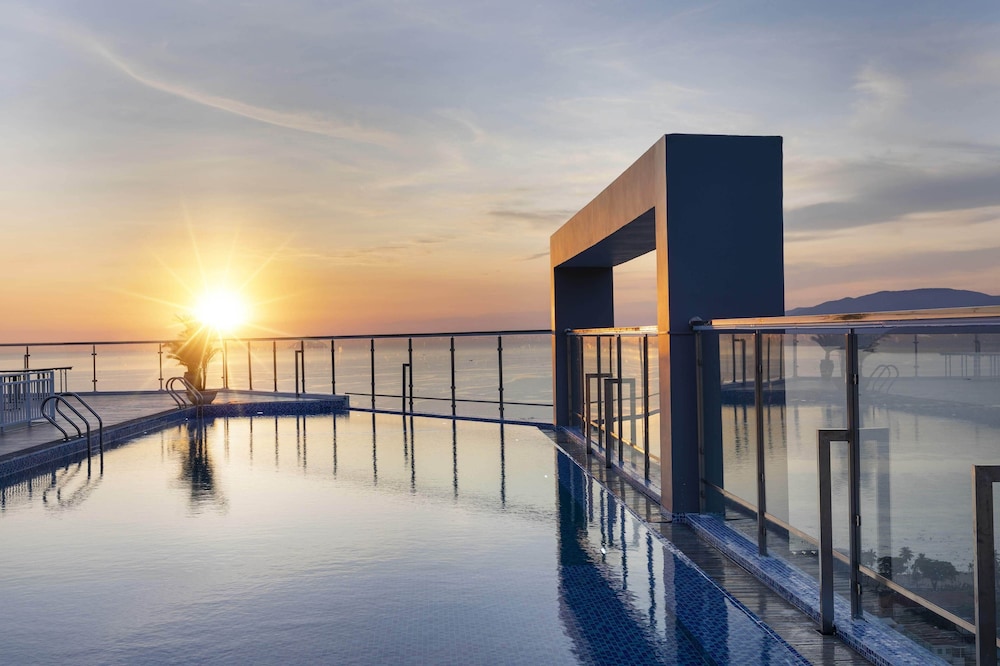 Rooftop pool