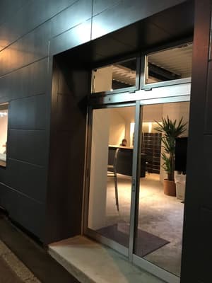 thumbnail: Property entrance