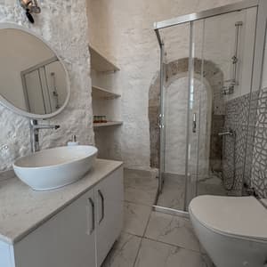 thumbnail: Bathroom
