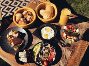 thumbnail: Breakfast buffet