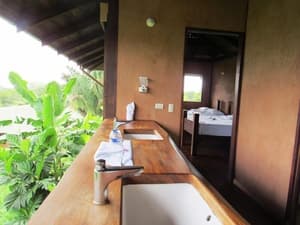 thumbnail: Bathroom sink