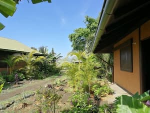 thumbnail: Exterior detail