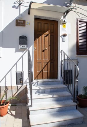 thumbnail: Property entrance