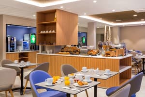 thumbnail: Restaurant