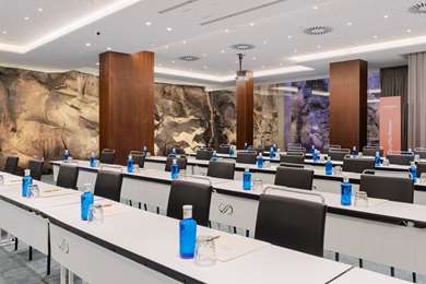 On-Site,Business/Events,Meeting Room