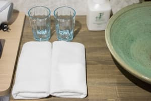 thumbnail: Bathroom amenities