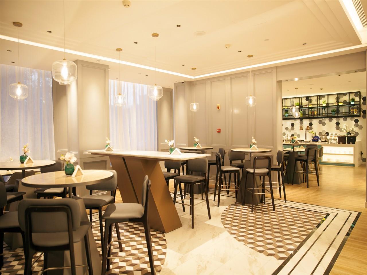 Restaurant-cafeteria