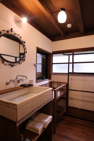 thumbnail: Bathroom