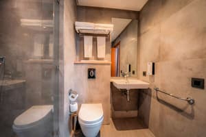 thumbnail: Bathroom
