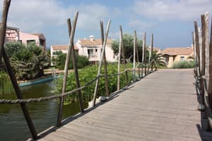 thumbnail: Exterior