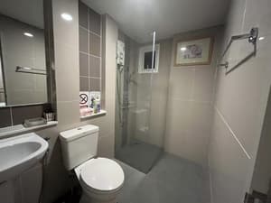 thumbnail: Bathroom