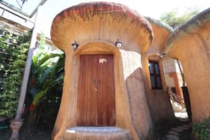 thumbnail: Exterior