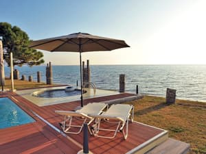 thumbnail: Outdoor pool